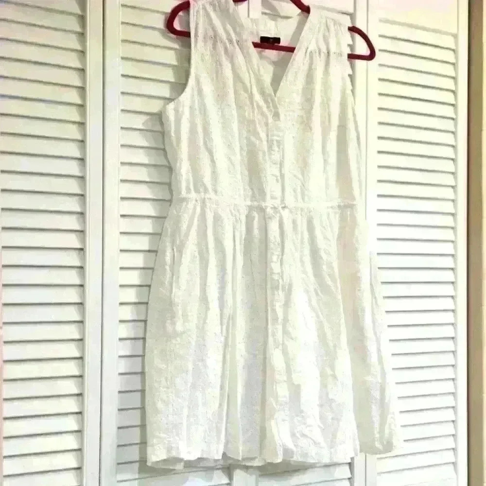Gap Embroided eyelet Dress,Size M - Picture 3 of 3